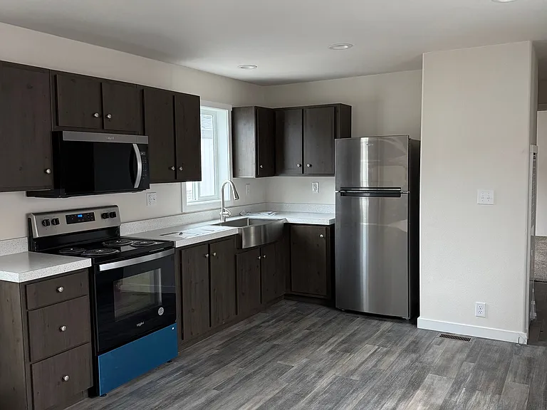 700 W Unity Loop — Photo 8