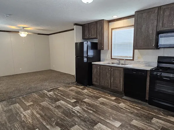 248 Magnolia, Belleville, MI