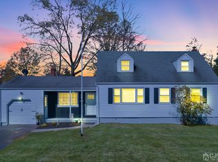 42 Montgomery St, Piscataway, NJ
