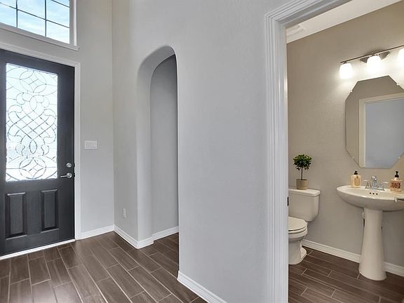 2nd image of 3423 Auburn Creek Cir