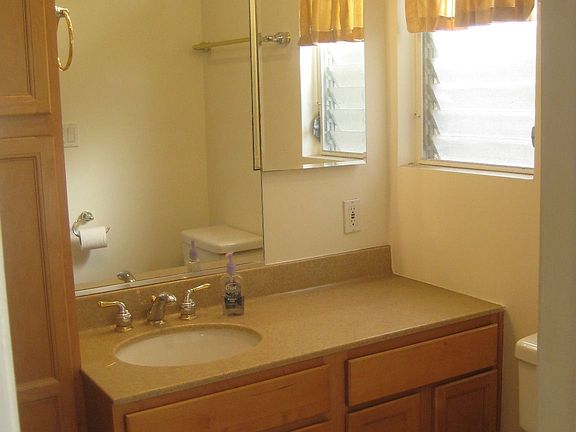 4th image of 315 N Louise St Unit 106