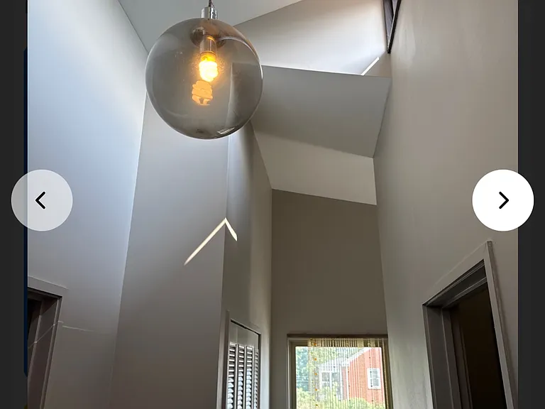 1012 Kensington Ave — Photo 3