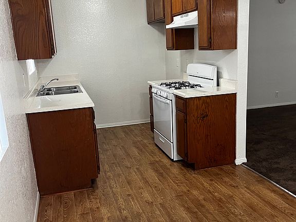 3rd image of 12935 Roselle Ave #3