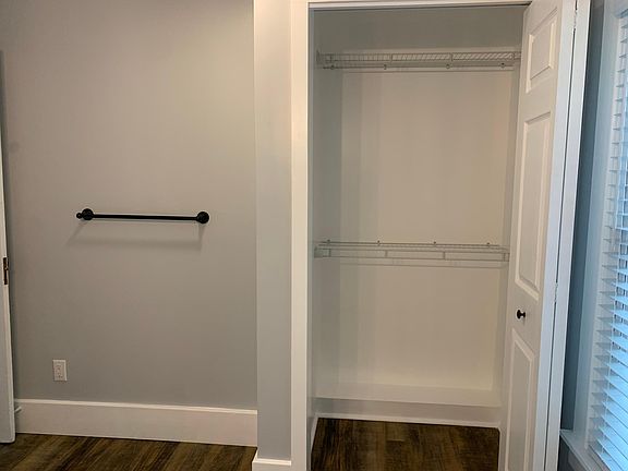 5th image of 223 E 9th St #2
