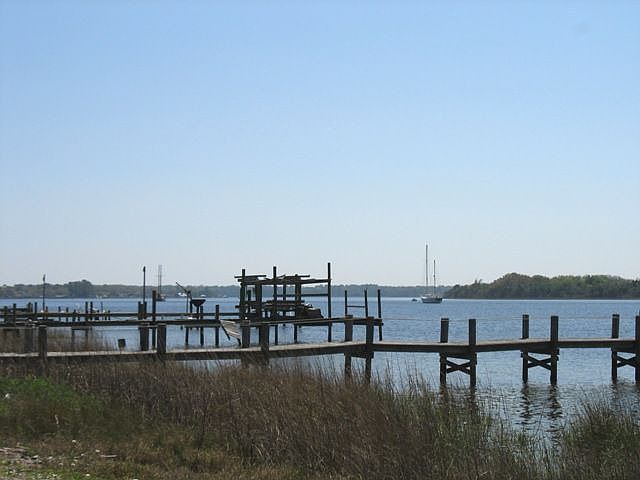 1st image of 5708 Heckscher Dr