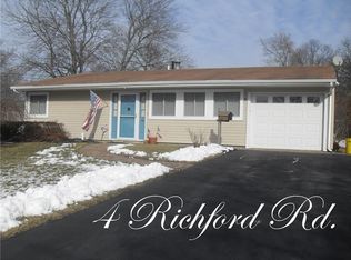 4 Richford Rd, Kendall Park, NJ 08824