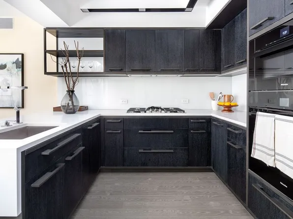 70 Charlton Street image 1 of 15