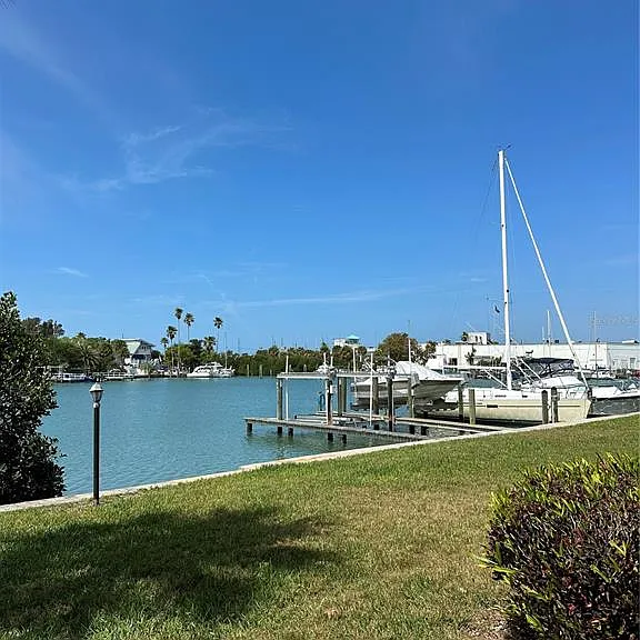 12500 Capri Cir N #401 — Photo 48
