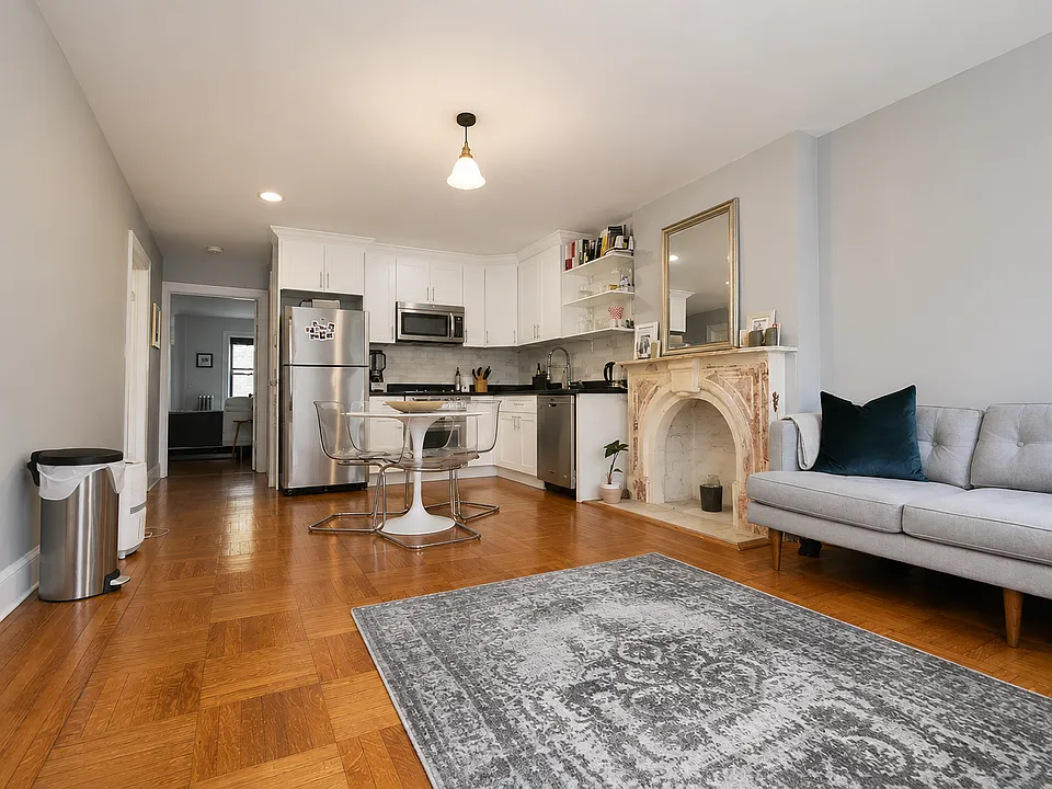 949 Greene Ave #1