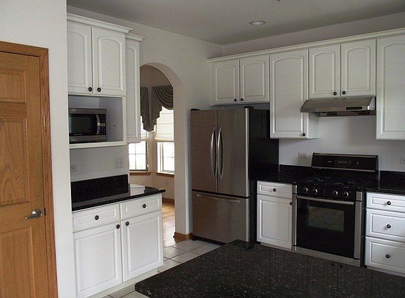4th image of 8211 W Rosebury Dr
