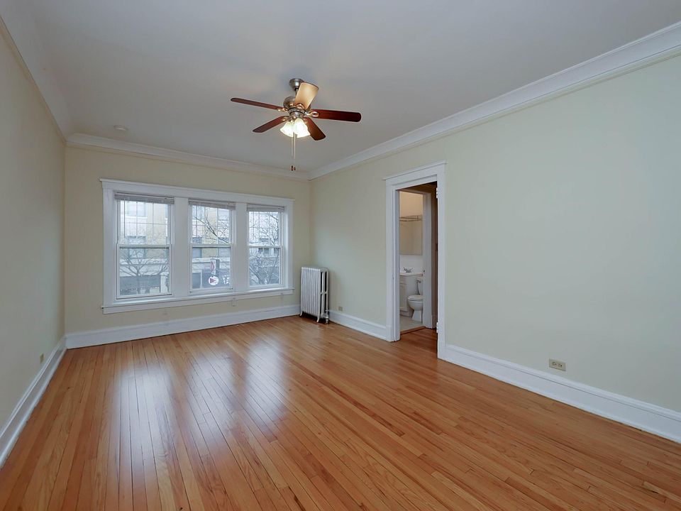 1st image of 2310 W Wilson Ave