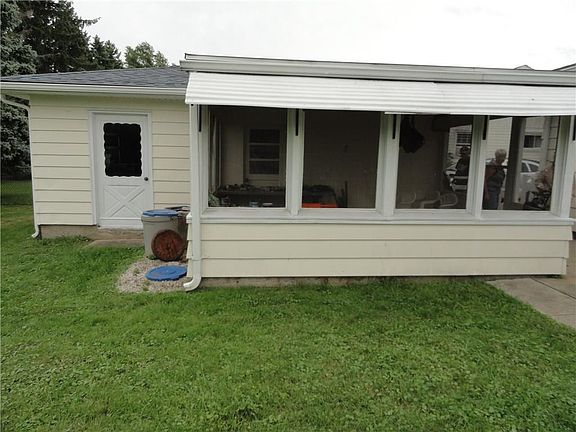 3rd image of 4604 Darcie Dr