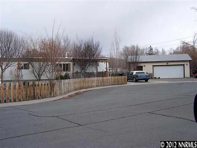 3310 Surrey Ln photo 1