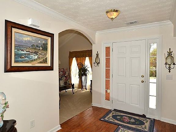 2nd image of 6258 Saddlehorse Dr