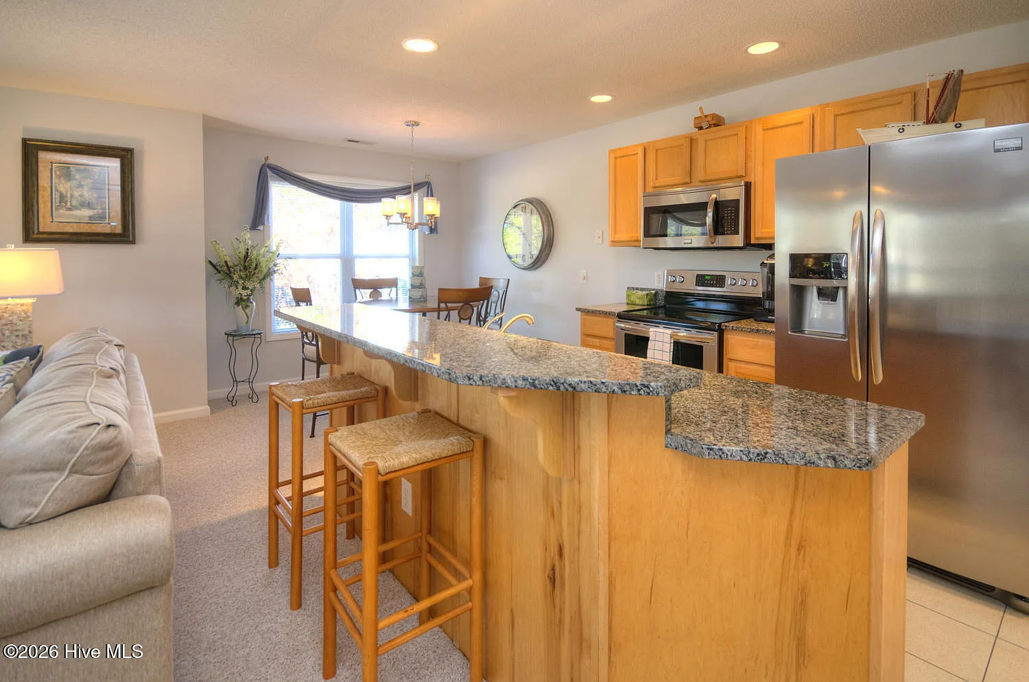 1 bed, 1.0 bath, 900 sqft, $1,950 — Photo 3