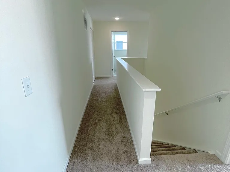 688 Keystone Way — Photo 17