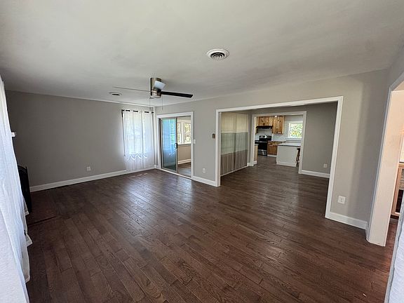 5th image of 110 Carrs Hill Rd