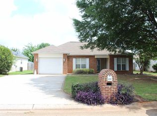 312 Tyson Glen Dr, Warner Robins, GA