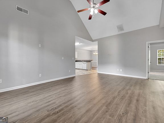 5th image of 156 Colony Park Ln