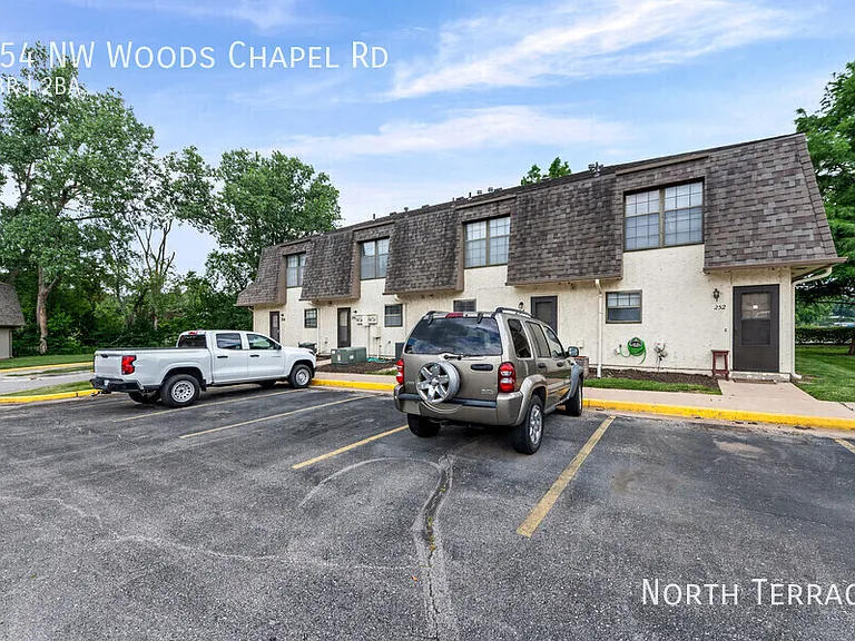 254 NW Woods Chapel Rd — Photo 13
