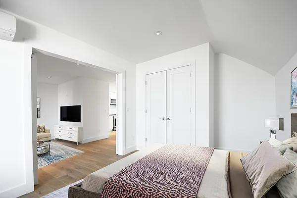 Rented by Corcoran | media 20