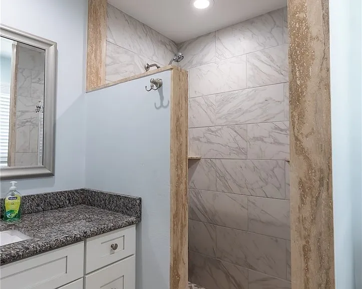 102 Squirrel Point — Photo 27