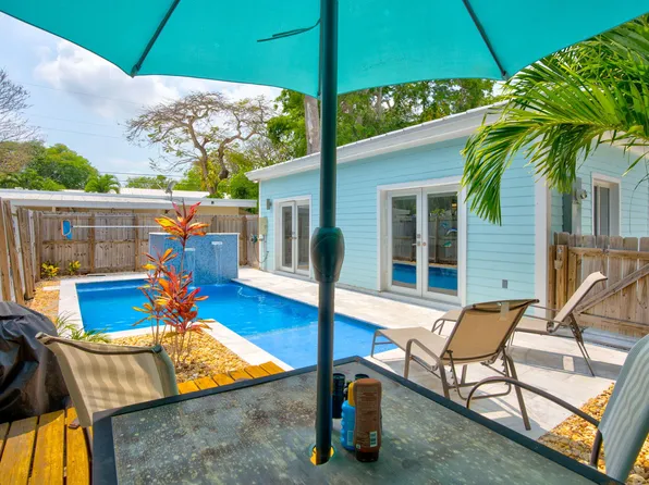 101 Poinsetta Dr, Key Largo, FL 33037