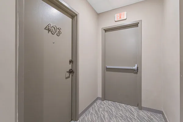 321 S Salina St #403 — Photo 1