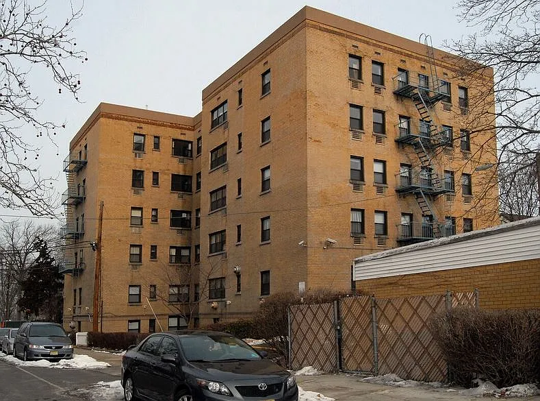 1034 Kennedy Blvd #2