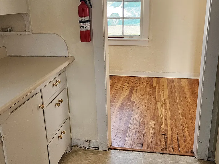 602 N Ohio Ave — Photo 3