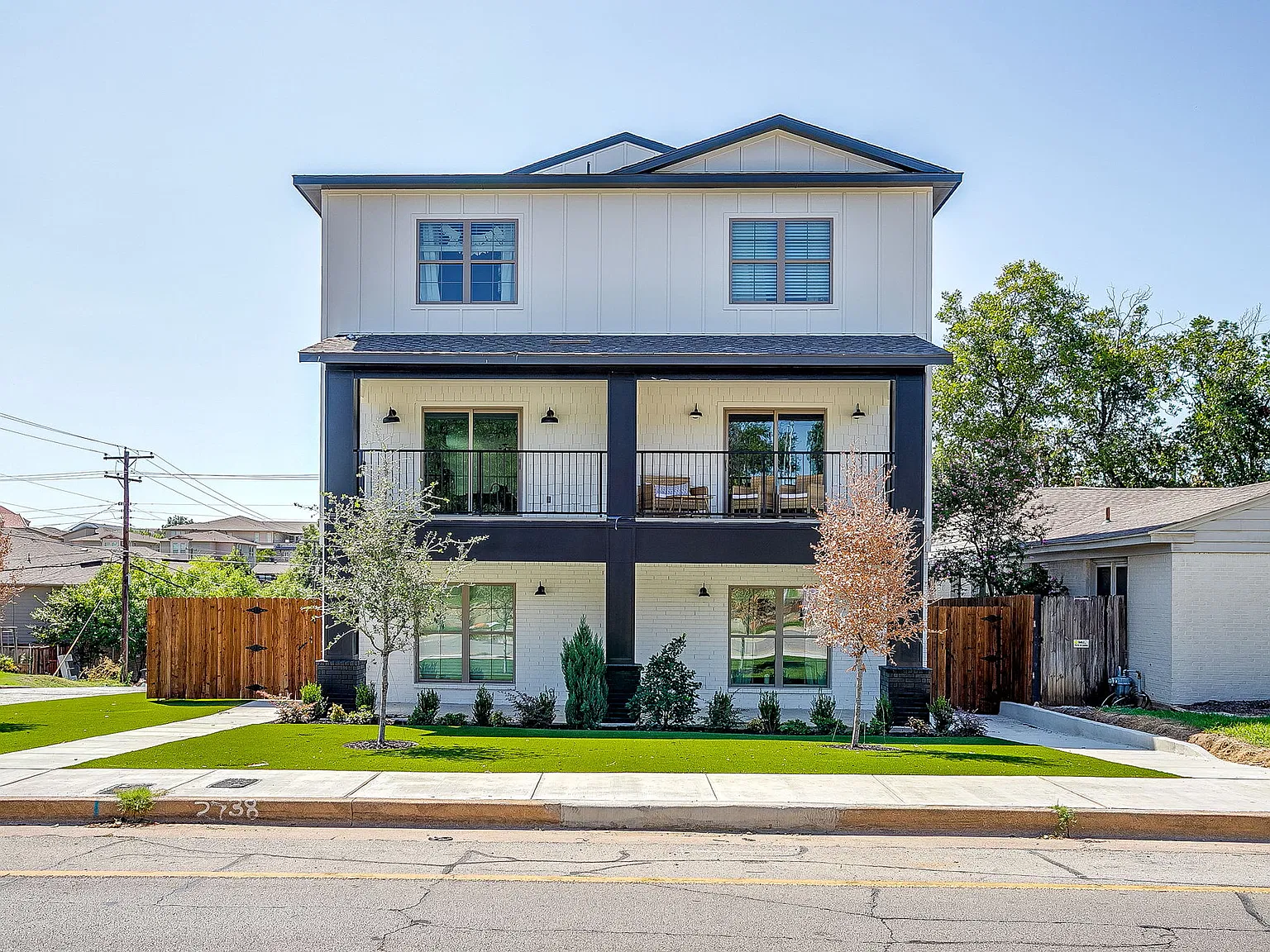 5 bed, 5.5 bath, 2593 sqft, $7,500 — Photo 3