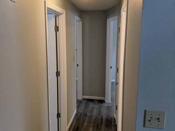 4th image of 614 2nd Ave S #614