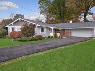 30111 Meadowlane Dr, Bay Village, OH