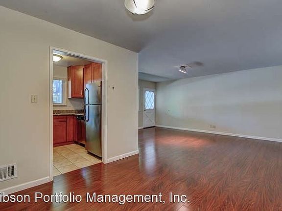 4th image of 360 W Olive Ave APT 6