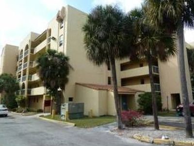 9440 Fontainebleau Blvd APT 518, Miami, FL, 33172