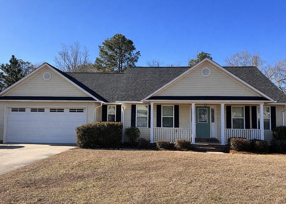1st image of 138 Dogwood Ln