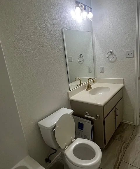 Secondary bathroom