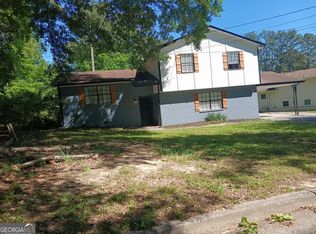 155 Rockfort Ct S, Atlanta, GA 30349