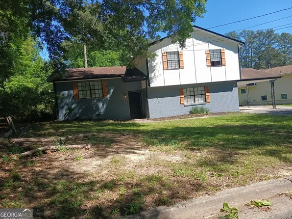 155 Rockfort Ct S, Atlanta, GA 30349