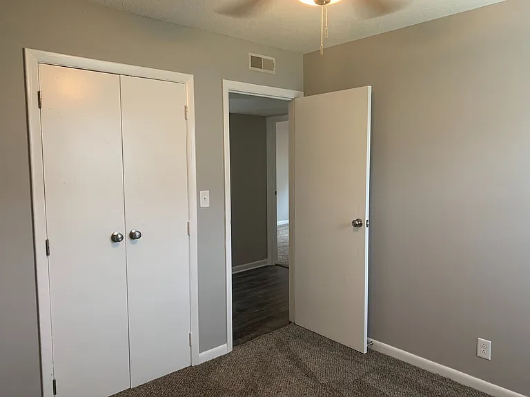 271 White Oak Rd #C — Photo 13