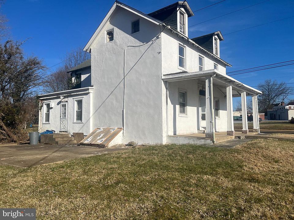 1st image of 408 Marsh Rd