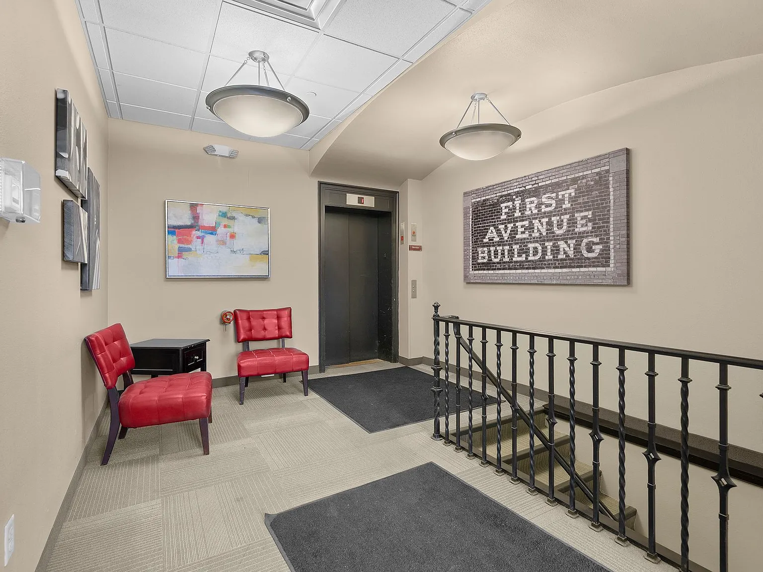 First Avenue Apartments - Downtown living at some of it's finest. — Photo 3