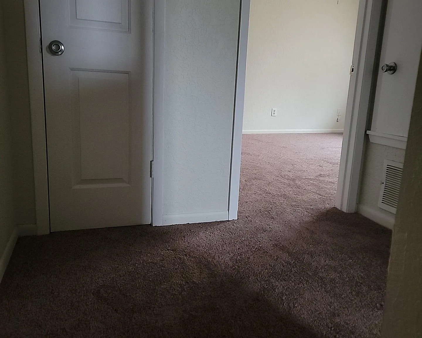 5018 Meandering Ln — Photo 4