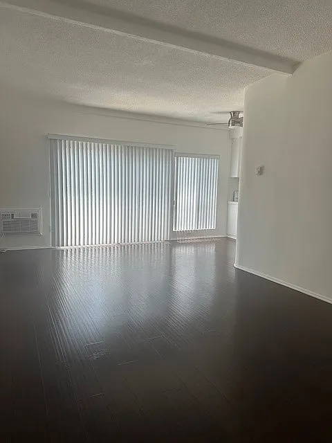 1409 Midvale Ave — Photo 3