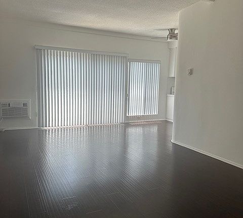 3rd image of 1409 Midvale Ave APT 115