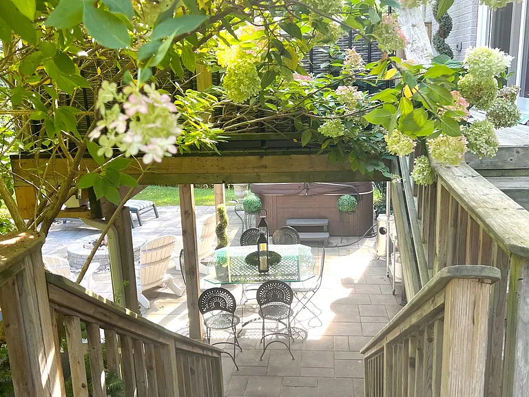 964 Albertson Cres #LOWER LEVEL — Photo 27