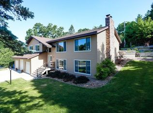 10629 James Cir, Bloomington, MN 55431