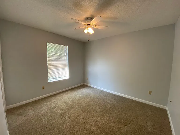 169 Wright Cir — Photo 25