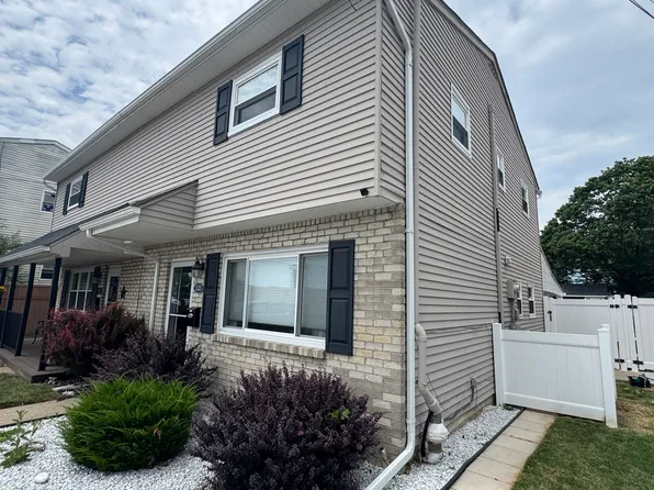 1535 Irene St, Bethlehem, PA 18017