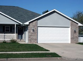 1717 Buchanan St, Little Chute, WI 54140